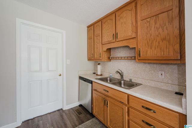 7214 ANN AVENUE, Leeds, AL 35094