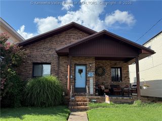 1024 West Virginia Avenue, Dunbar, WV 25064