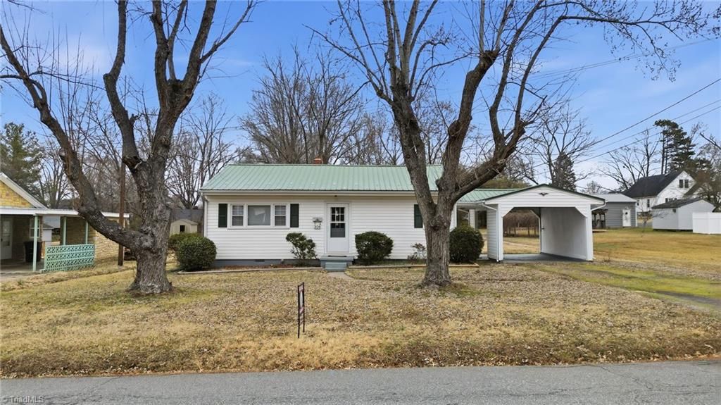 308 Walter Chambers Street, Eden, NC 27288