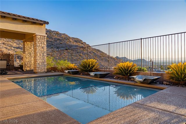 21 Costa Tropical Drive, Henderson, NV 89011