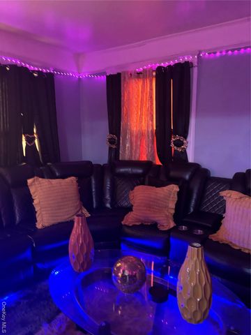 302 S 5th Avenue, Mount Vernon, NY 10550