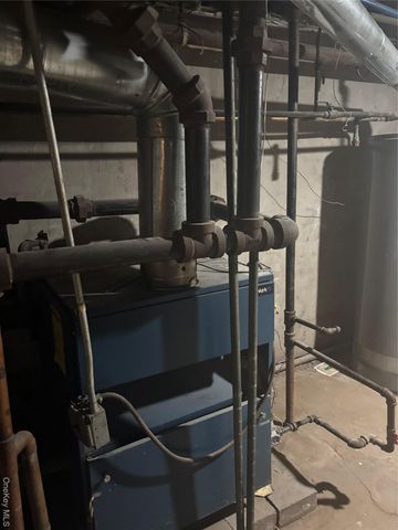 302 S 5th Avenue, Mount Vernon, NY 10550