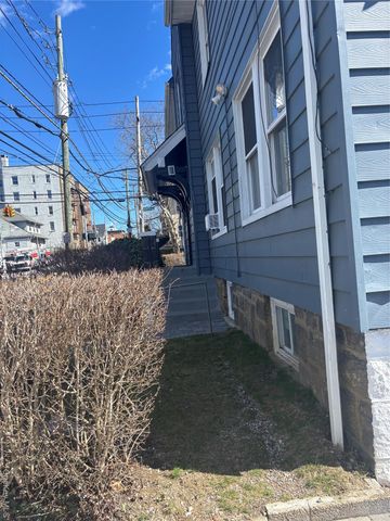 302 S 5th Avenue, Mount Vernon, NY 10550