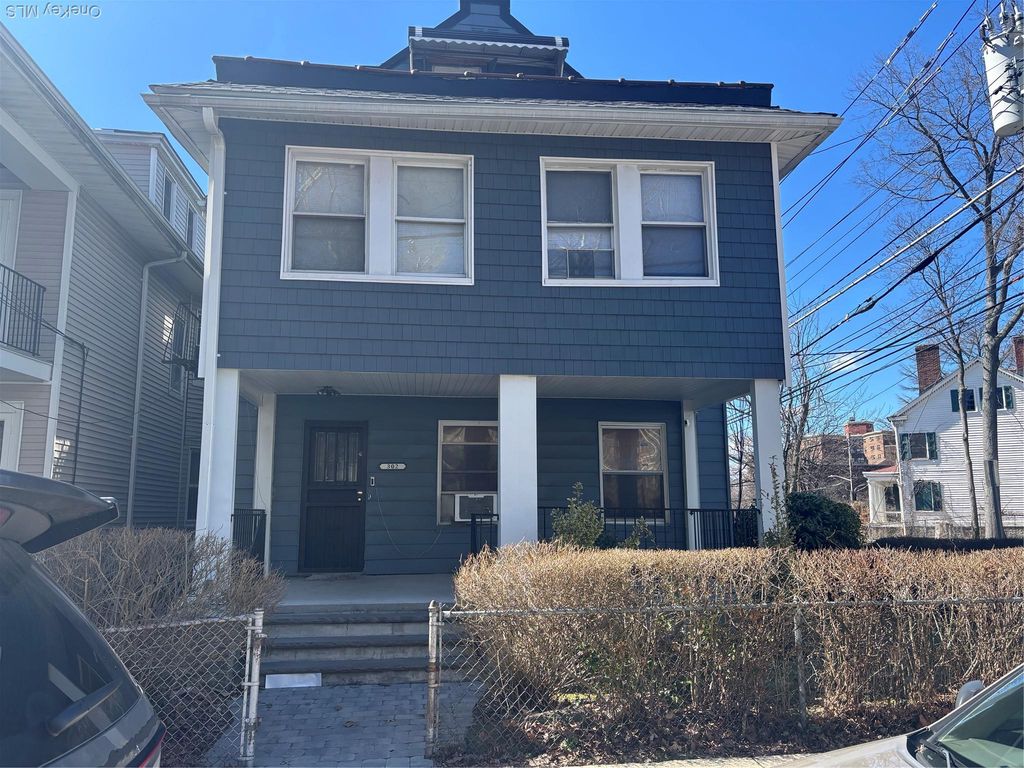 302 S 5th Avenue, Mount Vernon, NY 10550