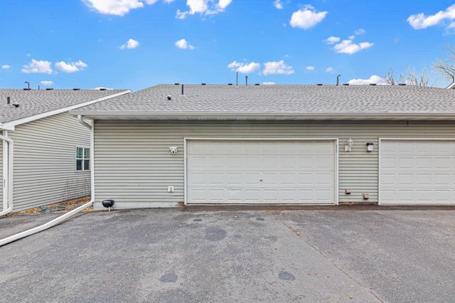 215 9th Avenue N, South Saint Paul, MN 55075