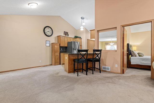 215 9th Avenue N, South Saint Paul, MN 55075