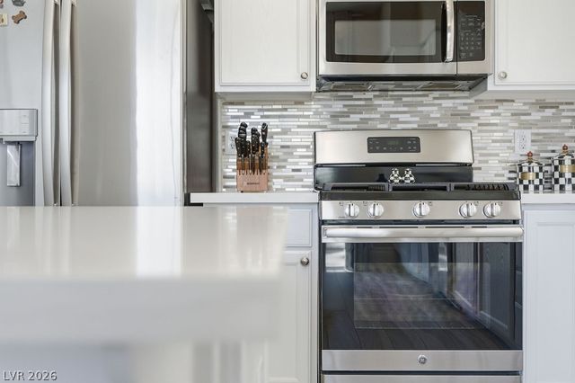 1812 Snow Spring Lane, Las Vegas, NV 89134