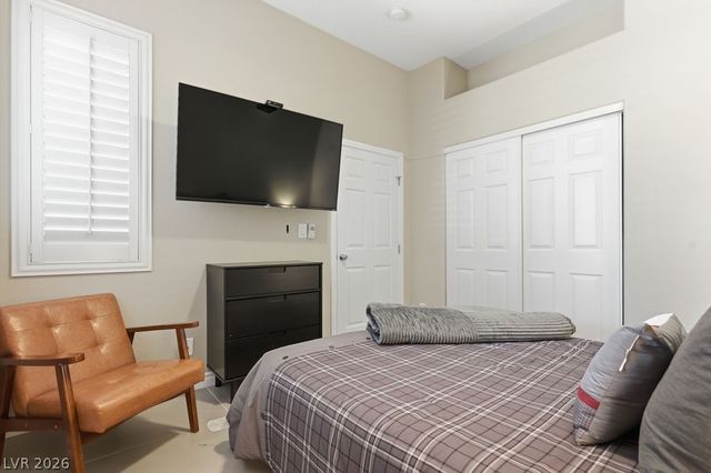 1812 Snow Spring Lane, Las Vegas, NV 89134