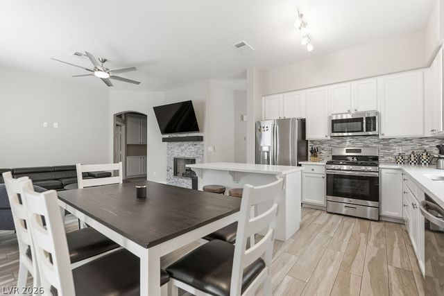 1812 Snow Spring Lane, Las Vegas, NV 89134