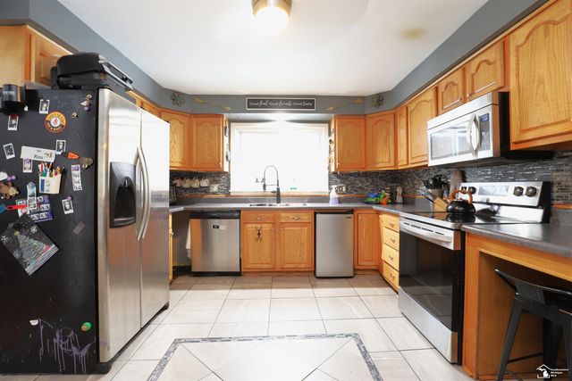 4940 Onway Drive, Ottawa Lake, MI 49267