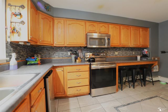 4940 Onway Drive, Ottawa Lake, MI 49267