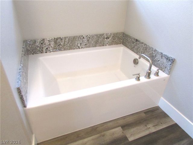 513 Chestnut Falcon Street, Henderson, NV 89011