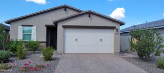 7056 W DESERT Drive, Laveen, AZ 85339