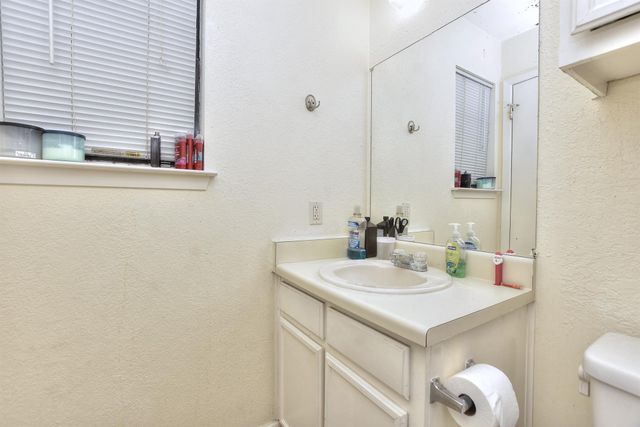 16132 Fitchburg CIR, Pflugerville, TX 78660