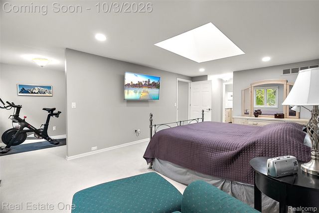 335 Fordcroft Drive, Rochester Hills, MI 48309
