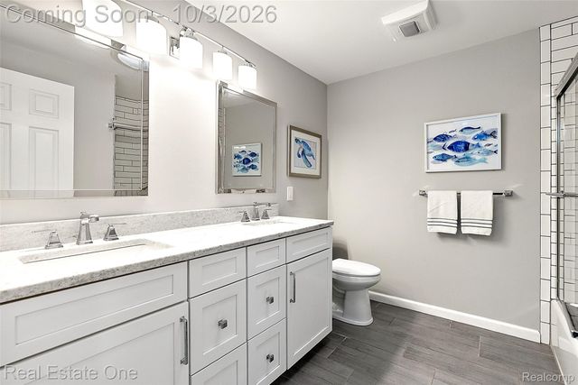335 Fordcroft Drive, Rochester Hills, MI 48309