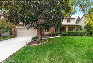 335 Fordcroft Drive, Rochester Hills, MI 48309