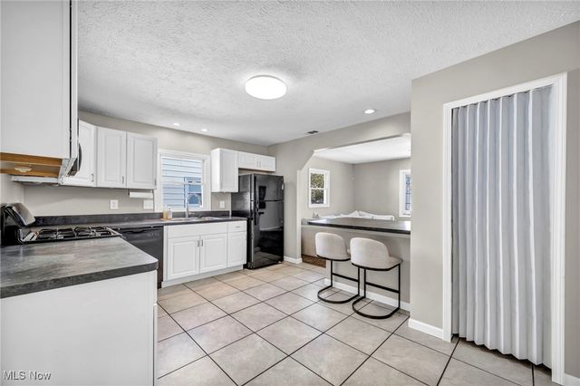 358 Roosevelt Avenue, Elyria, OH 44035