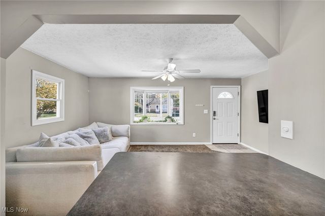 358 Roosevelt Avenue, Elyria, OH 44035