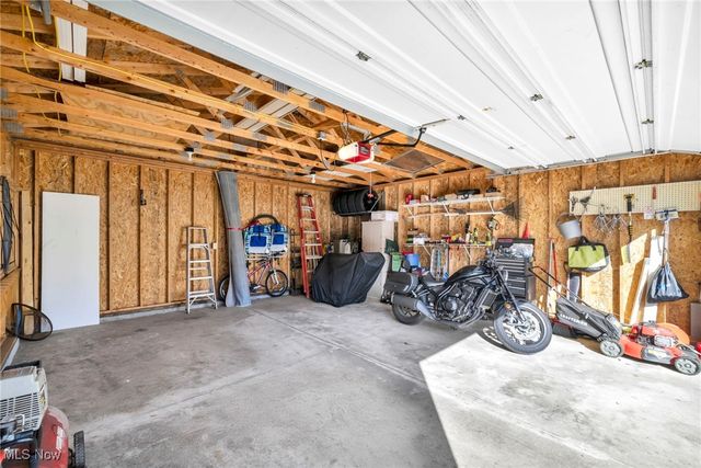 358 Roosevelt Avenue, Elyria, OH 44035