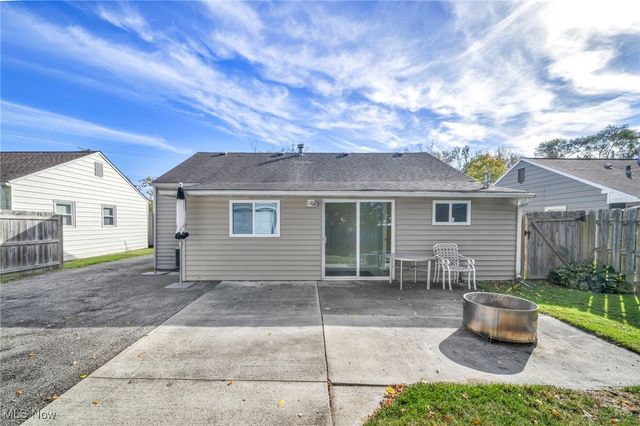 358 Roosevelt Avenue, Elyria, OH 44035