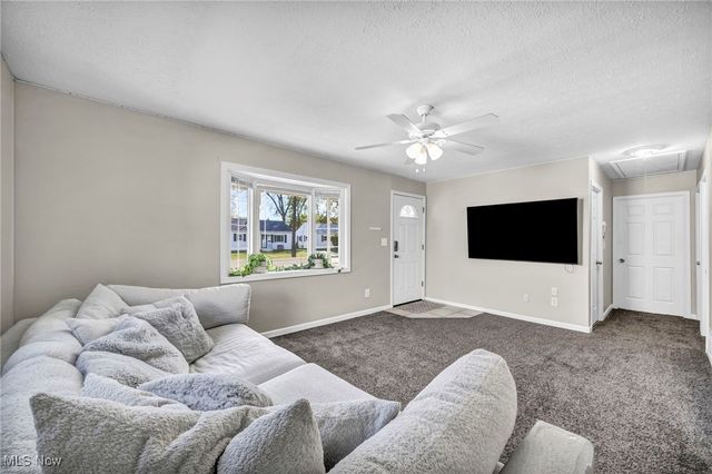 358 Roosevelt Avenue, Elyria, OH 44035