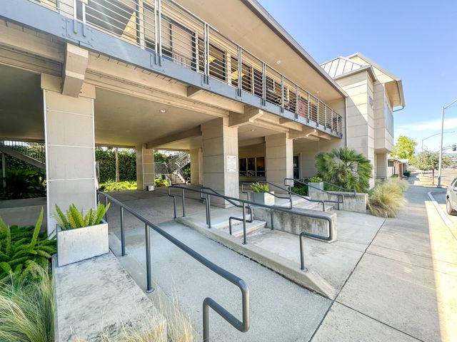 1388 Court Street, C C, Redding, CA 96001