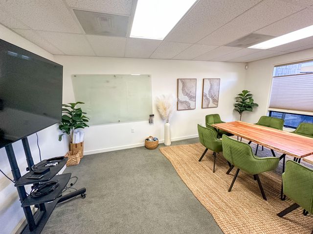 1388 Court Street, C C, Redding, CA 96001