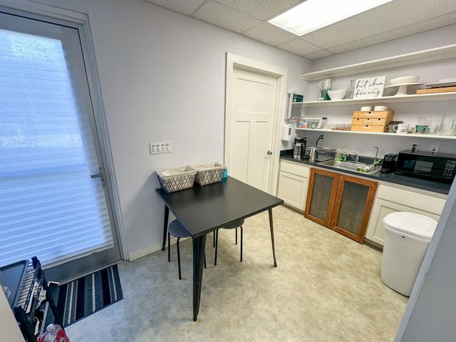 1388 Court Street, C C, Redding, CA 96001