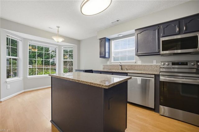 247 Judith CIR, Yorktown, VA 23693