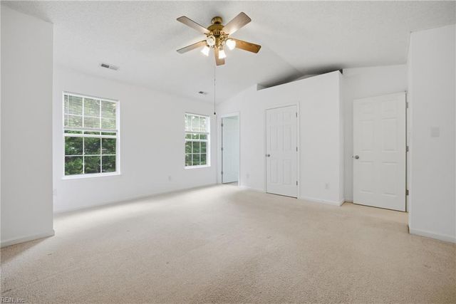 247 Judith CIR, Yorktown, VA 23693