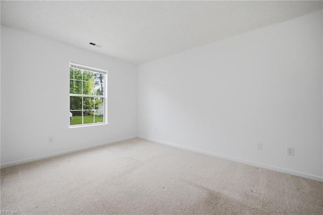 247 Judith CIR, Yorktown, VA 23693