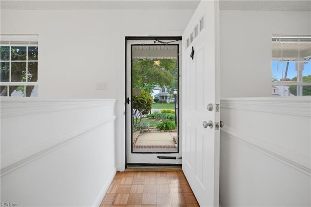 247 Judith CIR, Yorktown, VA 23693