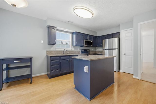 247 Judith CIR, Yorktown, VA 23693