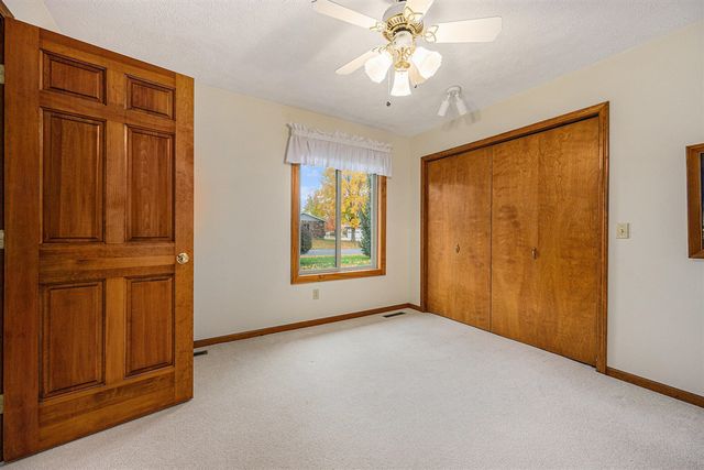 4886 Weston Avenue, Kalamazoo, MI 49006