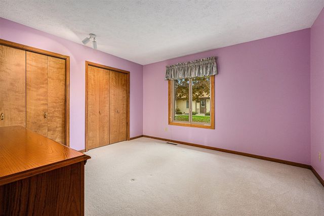 4886 Weston Avenue, Kalamazoo, MI 49006