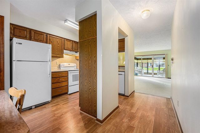 4886 Weston Avenue, Kalamazoo, MI 49006