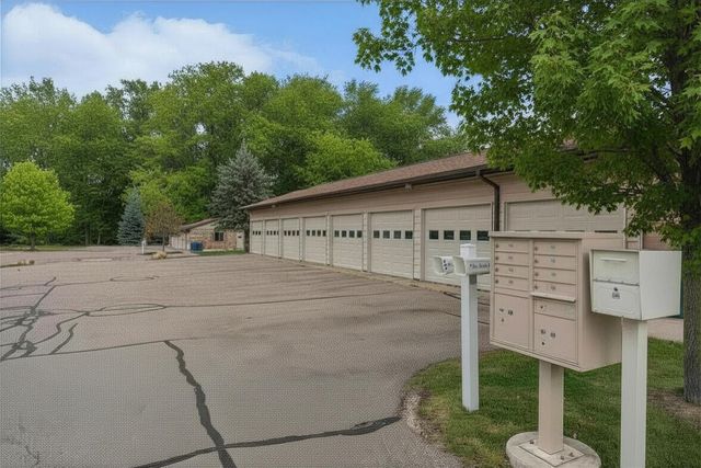 4886 Weston Avenue, Kalamazoo, MI 49006