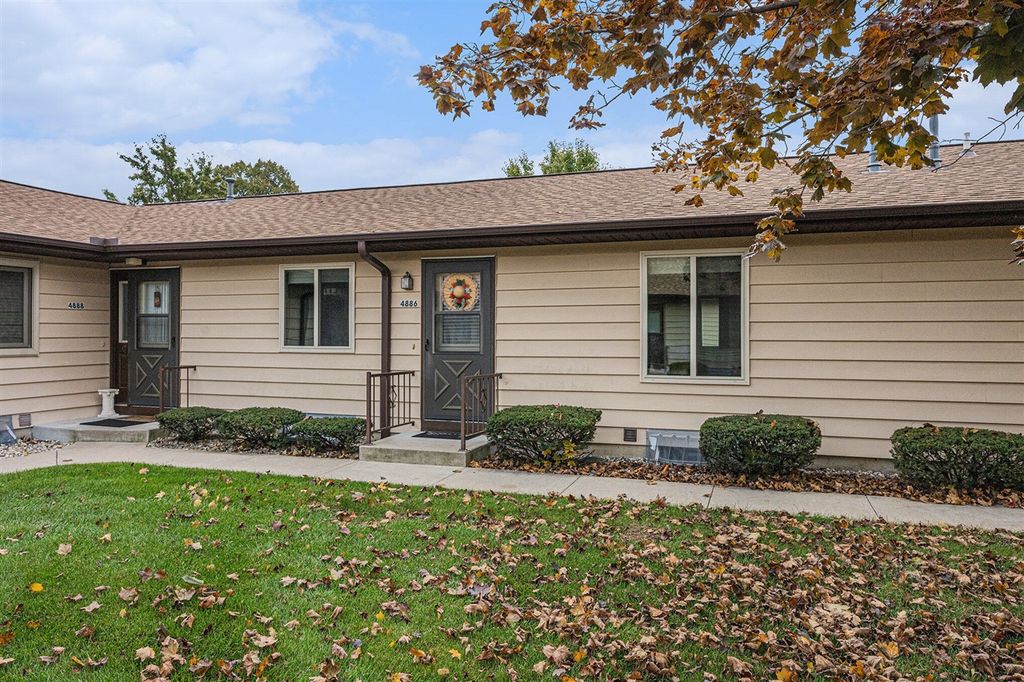 4886 Weston Avenue, Kalamazoo, MI 49006