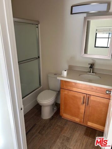 10901 Laurel Canyon Boulevard 212, San Fernando, CA 91340