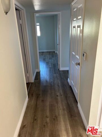 10901 Laurel Canyon Boulevard 212, San Fernando, CA 91340