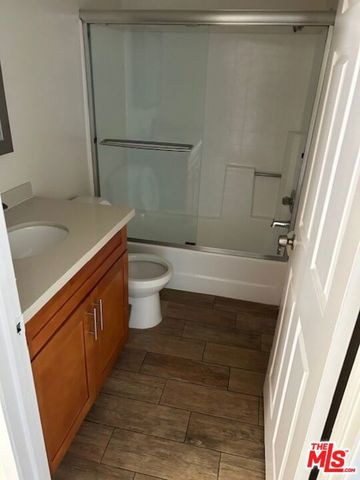 10901 Laurel Canyon Boulevard 212, San Fernando, CA 91340