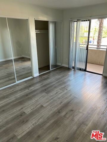 10901 Laurel Canyon Boulevard 212, San Fernando, CA 91340