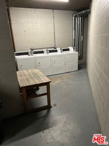 10901 Laurel Canyon Boulevard 212, San Fernando, CA 91340