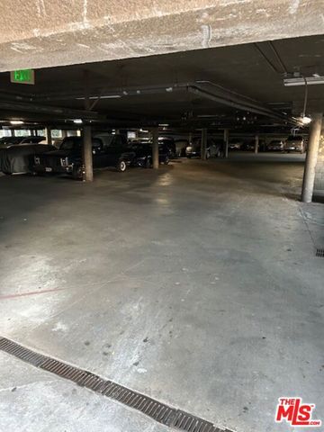 10901 Laurel Canyon Boulevard 212, San Fernando, CA 91340