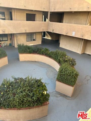 10901 Laurel Canyon Boulevard 212, San Fernando, CA 91340