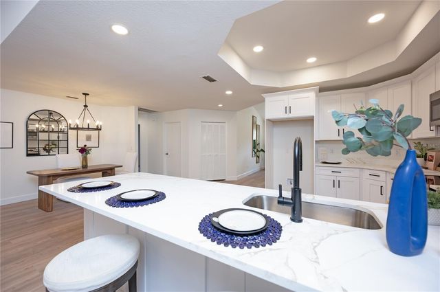 14817 FARNHAM WAY, Tampa, FL 33624