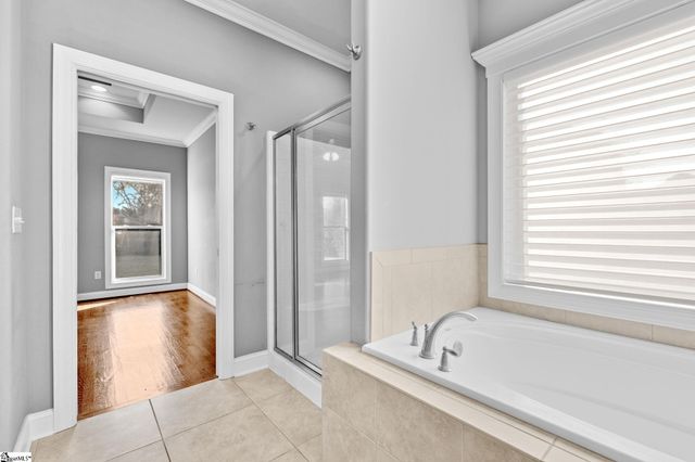 34 Oak Grove Lake Road, Greenville, SC 29615