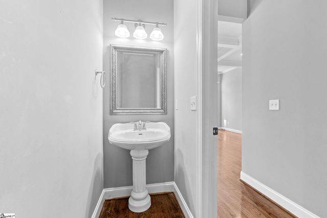 34 Oak Grove Lake Road, Greenville, SC 29615