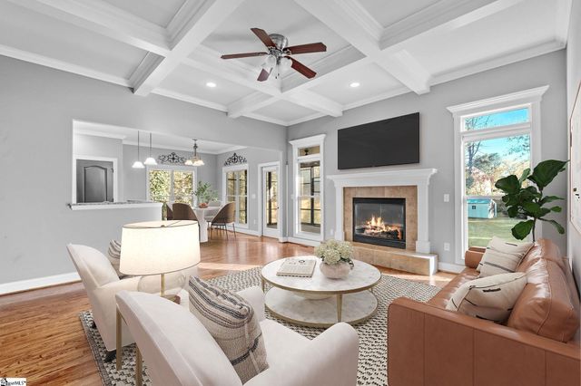 34 Oak Grove Lake Road, Greenville, SC 29615